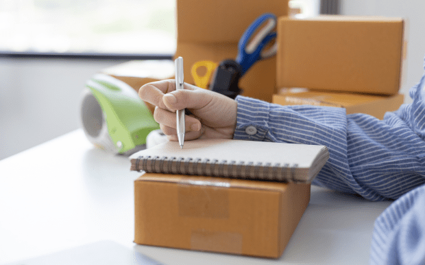 掛脖USB手持便攜式戶外手持風扇 - 港生活玩樂誌 1.印刷位置:可以局部印刷LOGO和標語 2.適用介紹:學校,辦公室,政府部門,小型活動,日常,展銷會 廣告促銷,週年慶典,商務饋贈,開業典禮,頒獎紀念,公關策劃 3.高顏值,有實力,值得選擇,玩轉炎夏,解放雙手 客製 - 港生活玩樂誌 掛脖USB手持便攜式戶外手持風扇